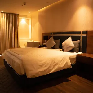 studioz2let.top-gurgaonhotels.com/